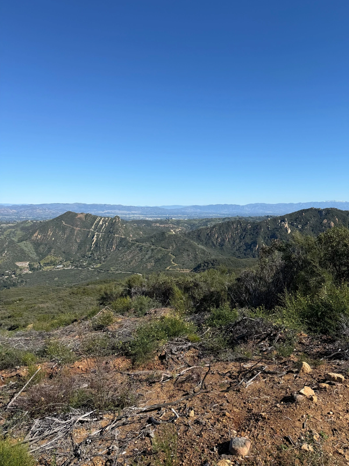 El sendero de Saddle Peak en las Santa Monica Mountains